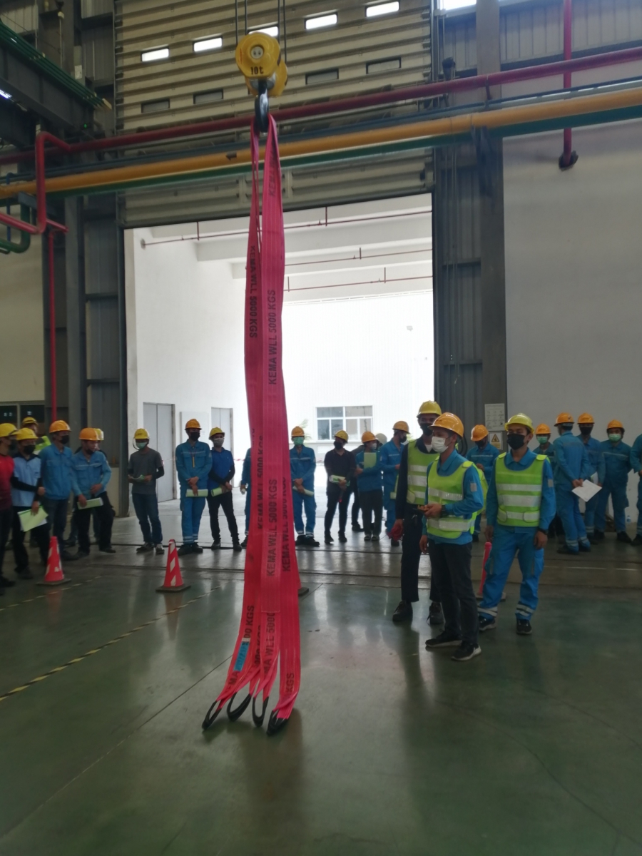 LINE_ALBUM_หลักสูตรปั้นจั่นเหนือนศีรษะ (Overhead Crane)_250828_16.jpg - หลักสูตรปั้นจั่นเหนือนศีรษะ (Overhead Crane)